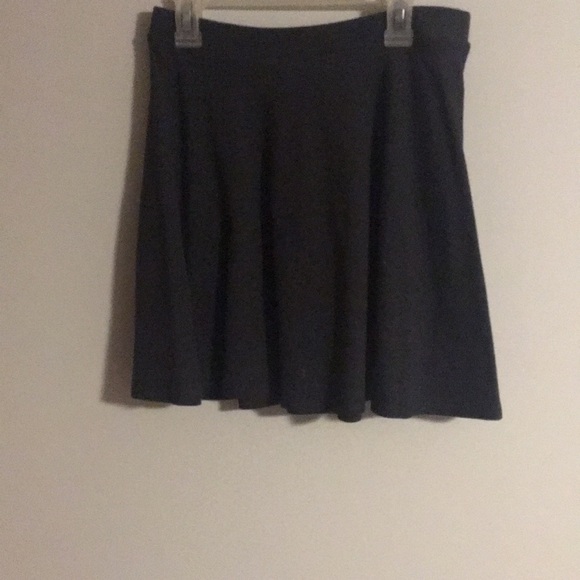 Plain gray fit and flare skirt! - Picture 2 of 3